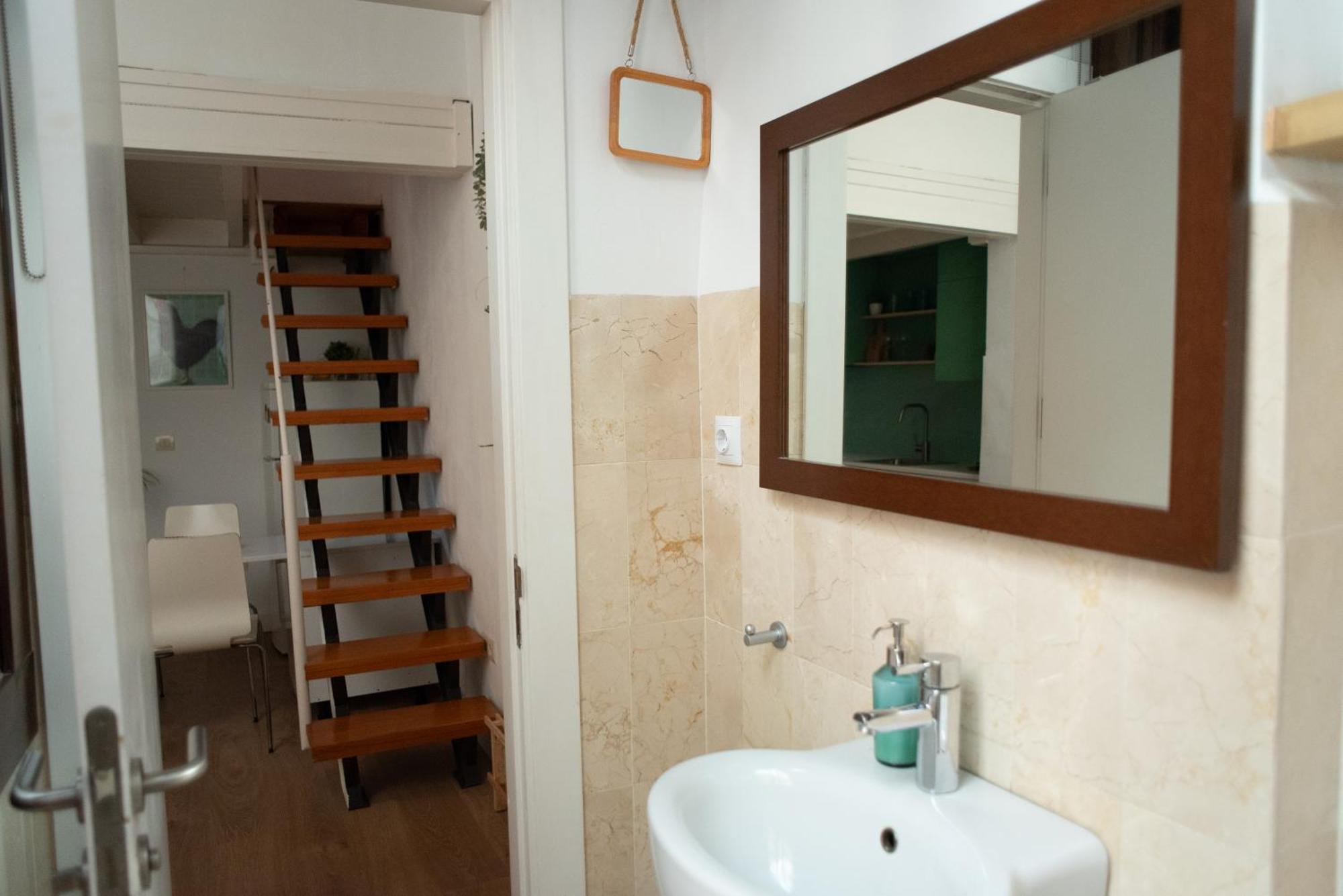 Cozy & Quiet Apartment In The Center Málaga Buitenkant foto