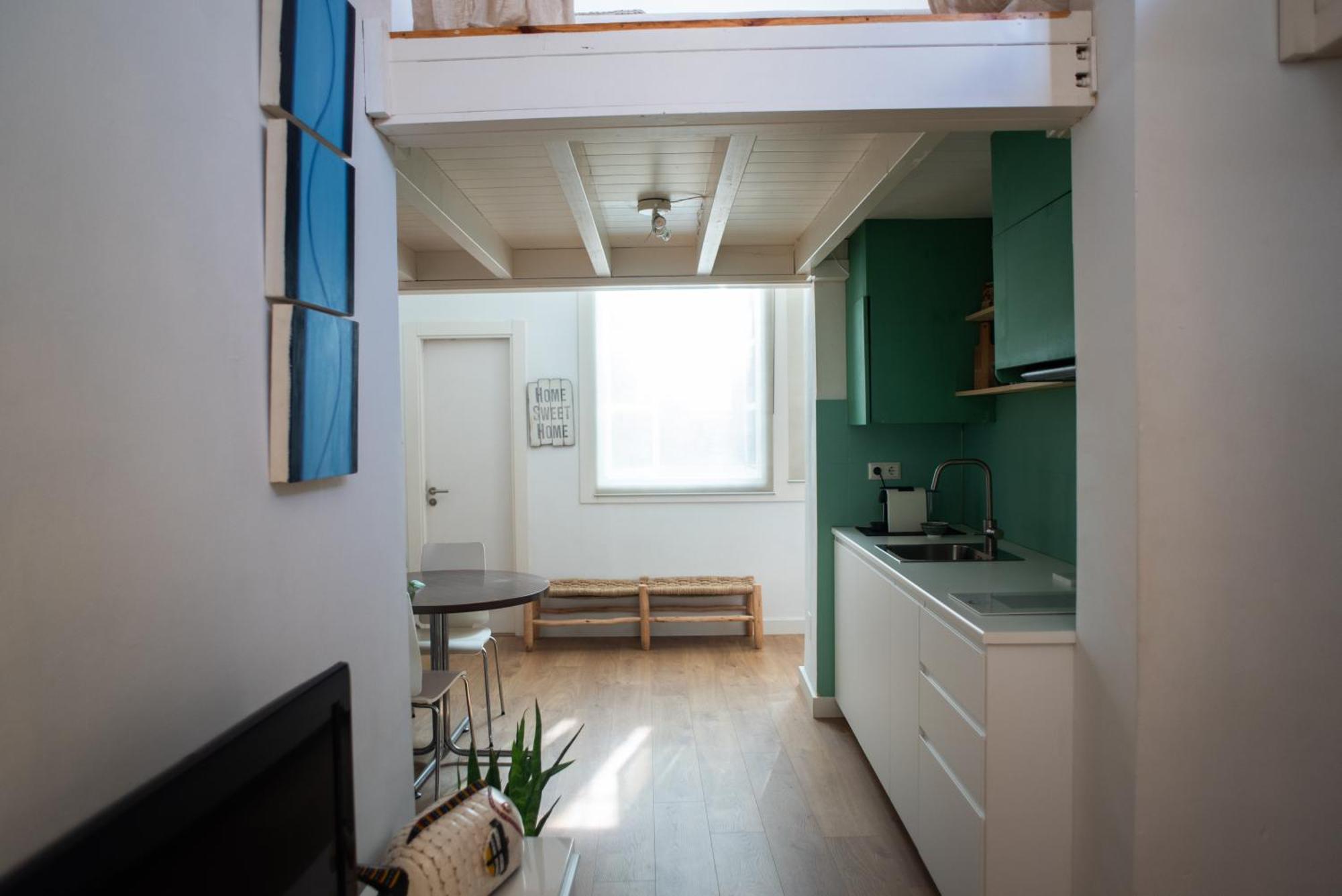 Cozy & Quiet Apartment In The Center Málaga Buitenkant foto