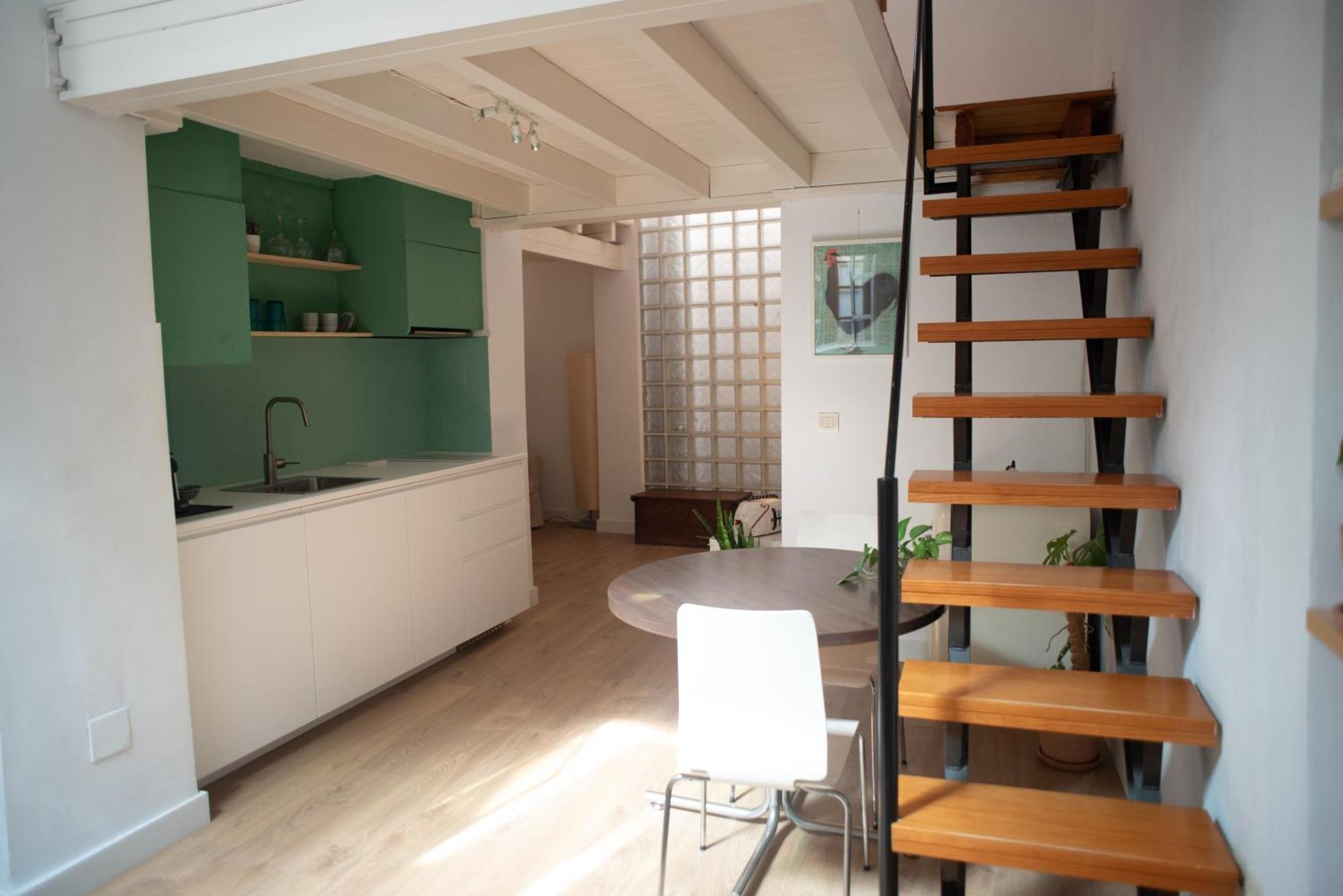 Cozy & Quiet Apartment In The Center Málaga Buitenkant foto