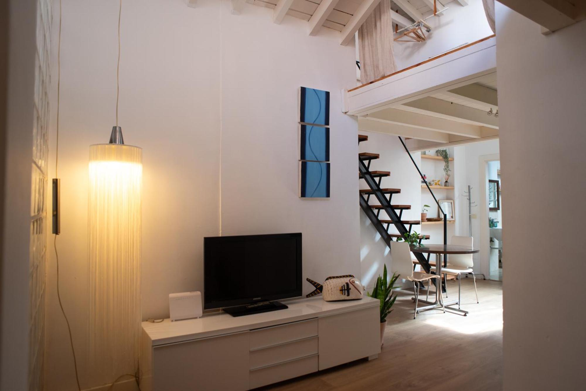 Cozy & Quiet Apartment In The Center Málaga Buitenkant foto